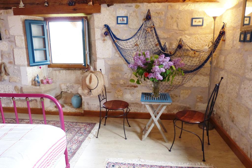 L'Echappee Belle Perigord Bed & Breakfast Cercles Phòng bức ảnh